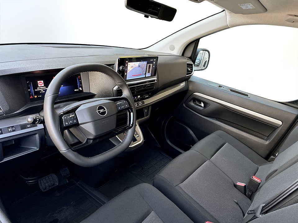 Bild på Opel Vivaro Elite 150hk Aut L2 - EDITION! VÄRMARE & DRAGKROK INGÅR!
