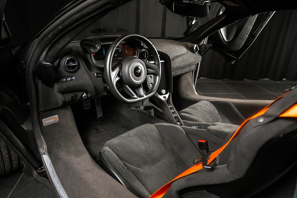 Gallery image 10 of 13