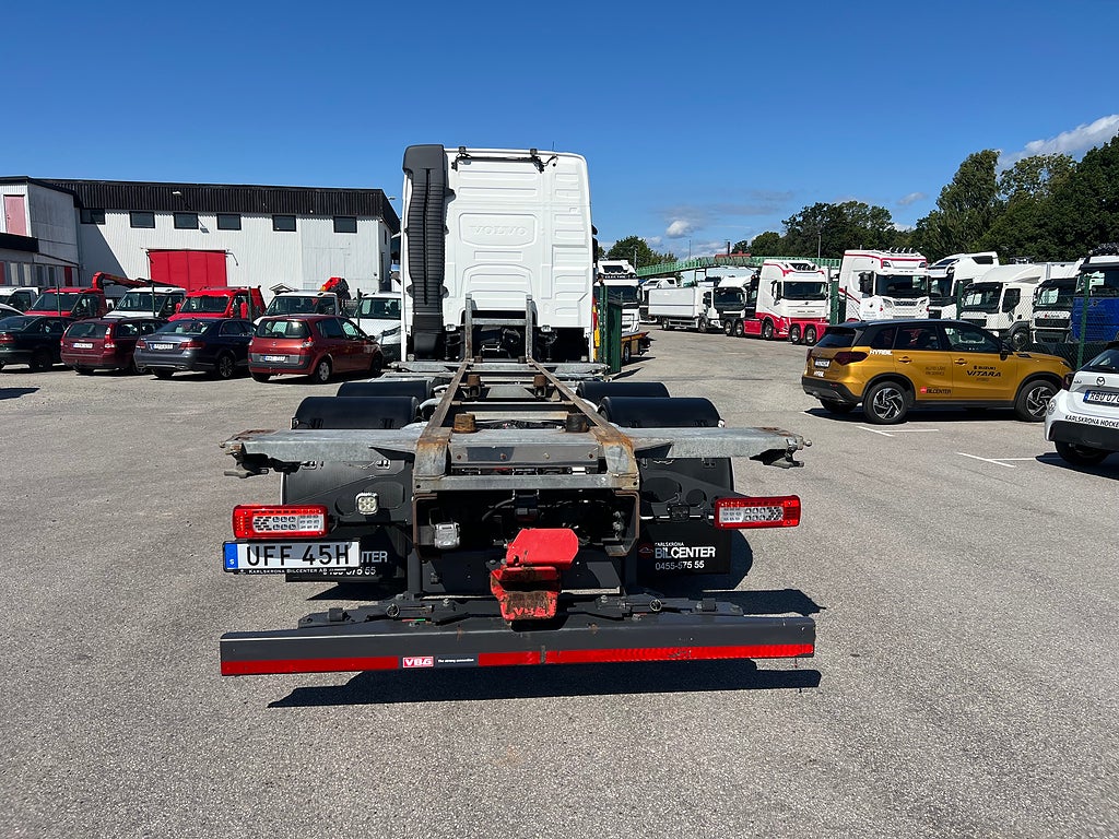 Volvo FH13 540 6x2 Containerede / Lösflaksbil, I-See