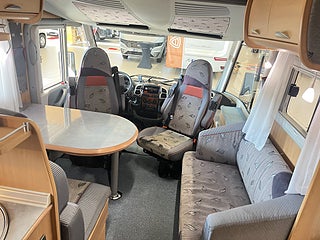 Husbil-integrerad Bürstner I 685 10 av 24