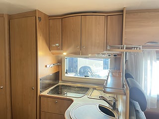 Husbil-integrerad Bürstner I 685 15 av 24
