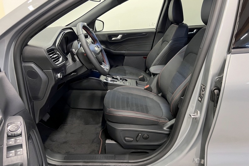 Ford Kuga, photo 2/15