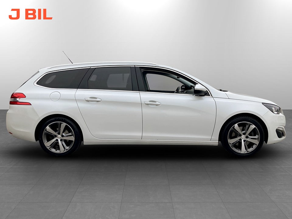 Bild på Peugeot 308 sw Allure 2.0 BHDi 150hk Aut PANO DRAG