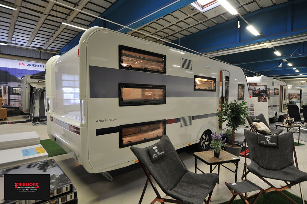 Adria Adora 593 UK NOVERMBERKAMPANJ " AC +30 CAMPINGNÄTTER"