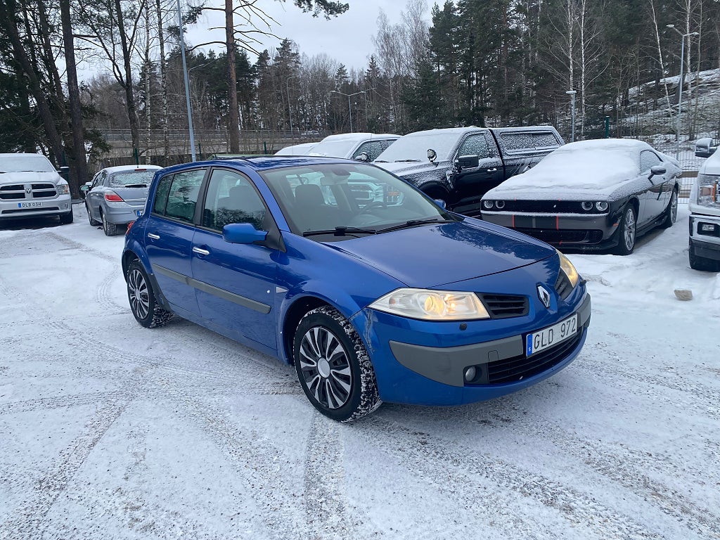 Renault Mégane 5-dörrar 2.0 ny besiktad ny servad 