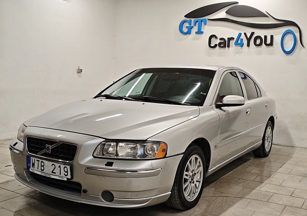 Volvo S60 2.4 Kinetic Euro 4 Nybesiktigad/ Nyservad/ Dragkrok 