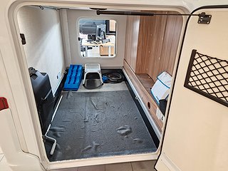 Husbil-integrerad Hymer Exsis-I 580 7 av 31