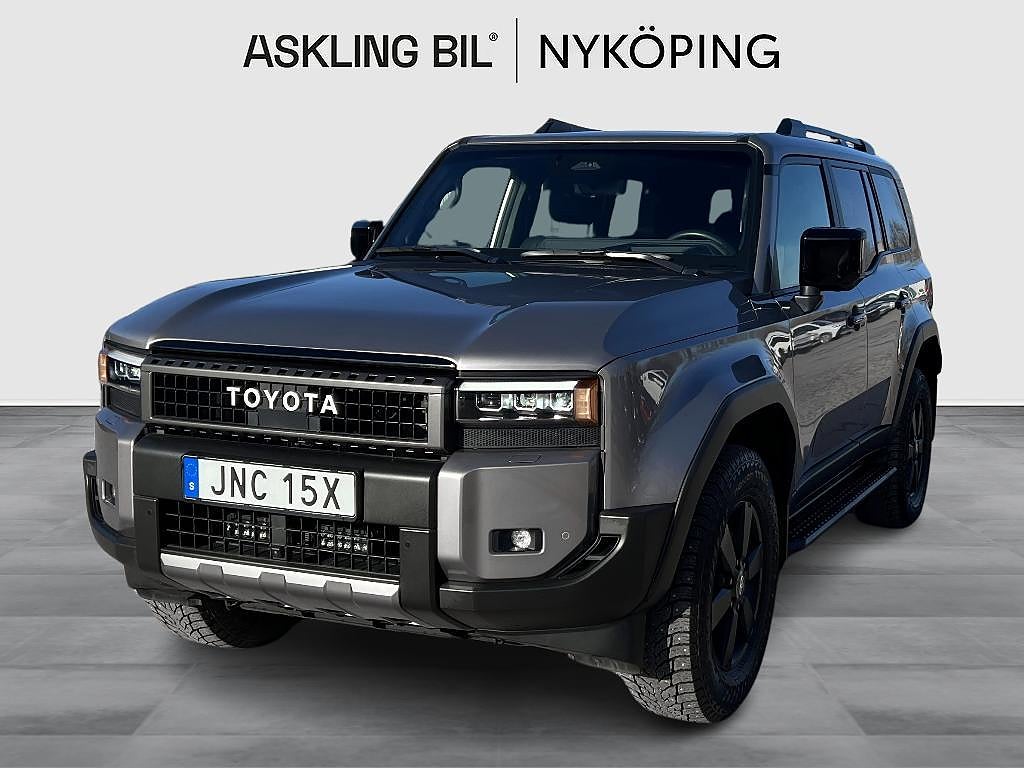 Toyota Land Cruiser 2.8 4WD Executive 7-sitts 