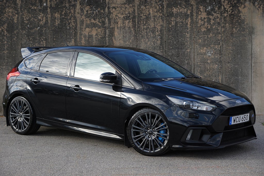Ford Focus RS 350hk AWD 3-Ägare|Recaro Skalstol|B-Kamera|V-Hjul|
