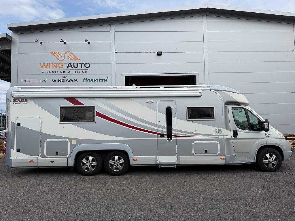 Kabe TM Royal 880 LT (3.0 160HK) Låga långbäddar, ALKO nivåreglering 