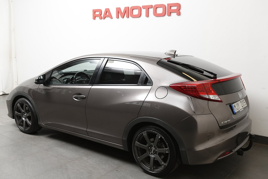 Honda Civic 1,6 i-DTEC 120hk Lifestyle 5D P-sensor Dragkrok 2013