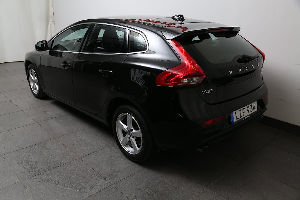 Volvo V40 D3 150hk Momentum Business E PRO Dieselvärmare 2016