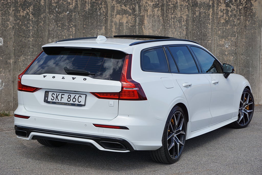 Volvo V60 T8 AWD Polestar Engineered|2900Mil|B&W|Pano|HuD|Drag|