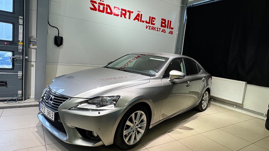 Lexus IS 300h 2.5 CVT Executive Euro 5