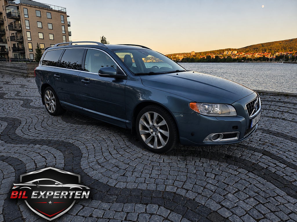 Volvo V70 D5 Summum D-design Euro 5