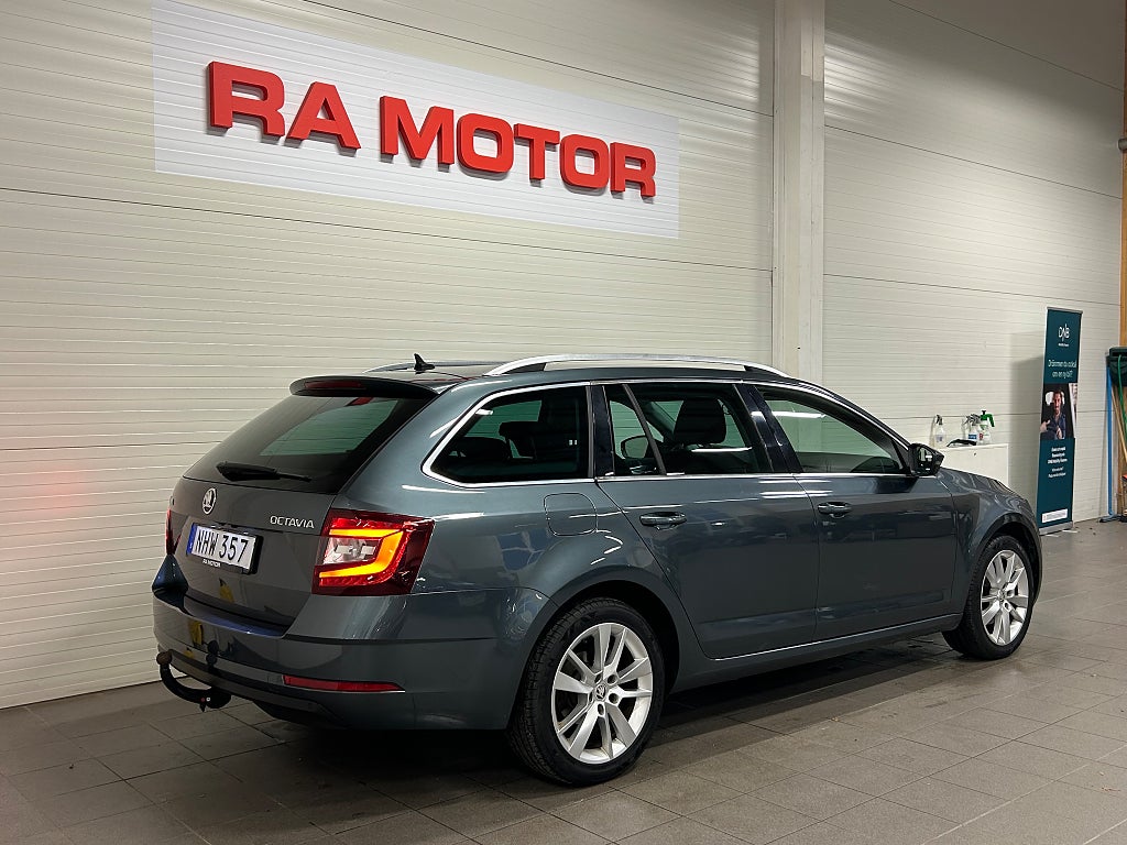 Skoda Octavia Kombi 1.5 TSI Premium Drag P-Värm Navi B-Kam 2019