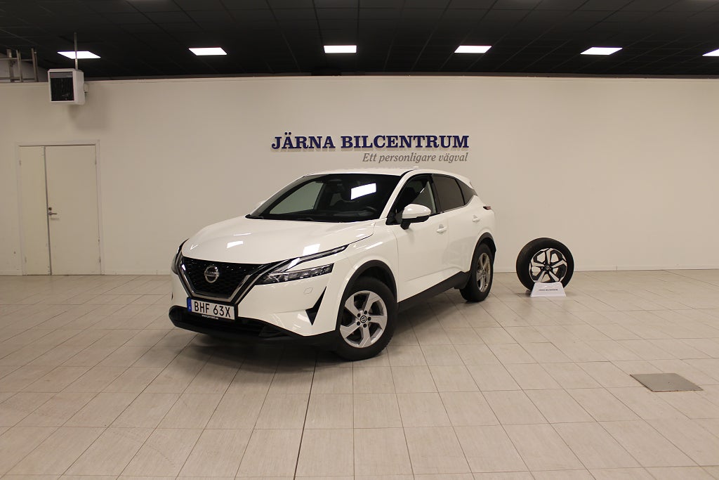 Nissan Qashqai 1.3 DIG-T Tekna Elstolar BLIS HuD Navi 360-kam Elbaklucka 