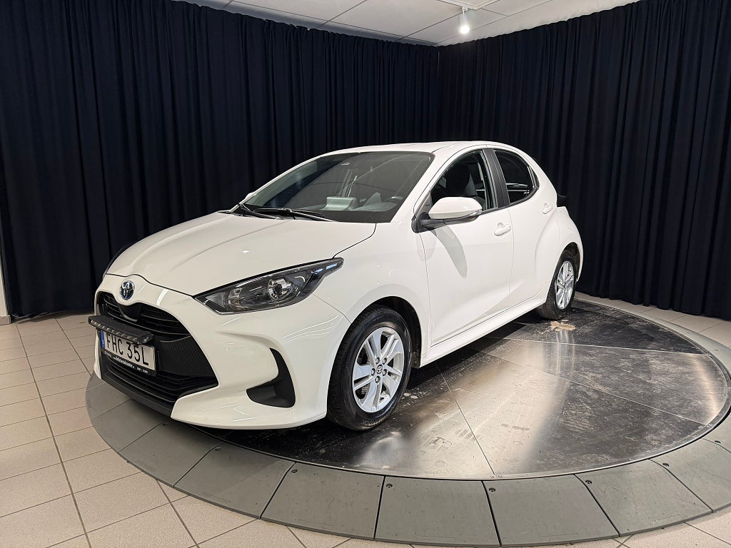 Toyota Yaris Hybrid CVT Active edition BACKKAMERA Drive Mode 116 hk