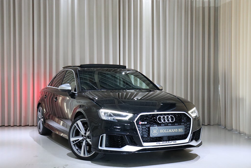 Audi RS3 2.5 TFSI Q 400HK Panorama Cockpit Milltek Bang Olufsen