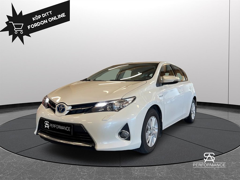 Toyota Auris Hybrid e-CVT, 136hk