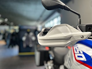 BMW R1250GS / Style HP / 3st väskor / 3,45% ränta / Motobågar