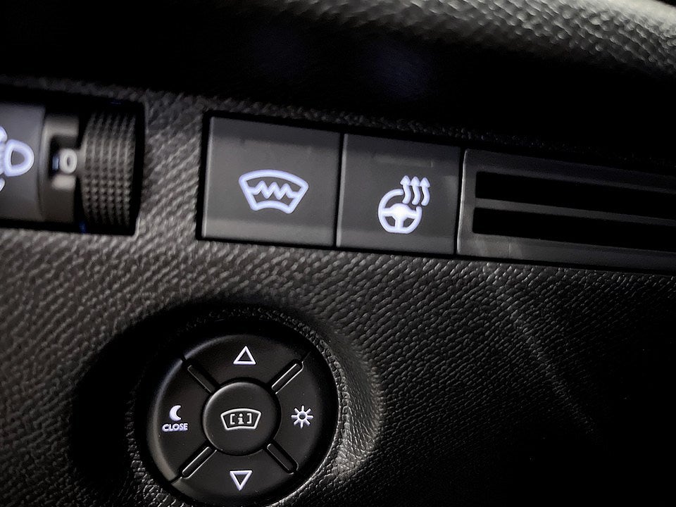 Bild på Citroën C4 Shine 1.2 PT 130hk Aut - B-KAMER, 1 ÄGARE