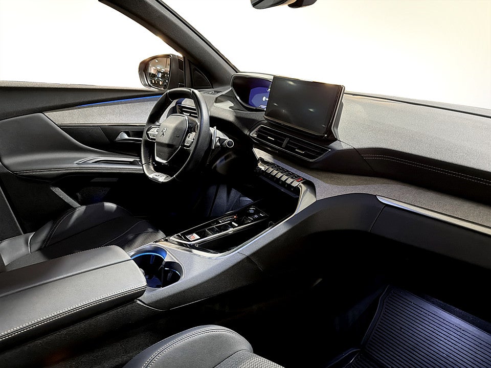 Bild på Peugeot 3008 GT Black Pack 1.2 PT 130hk Aut - B-KAMERA, ELBAKLUCKA