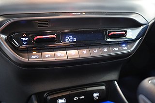 Halvkombi Hyundai i20 17 av 23