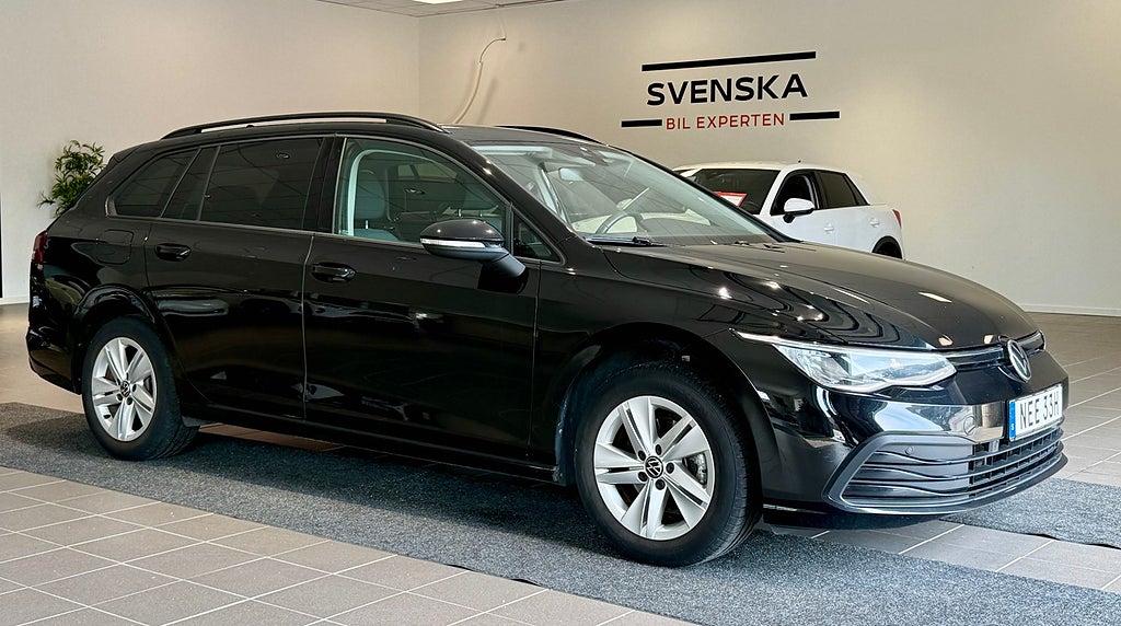 Volkswagen Golf SC 1.5 eTSI 150hk MHEV/Drag/P-Värmare/kamera/Adaptiv-F