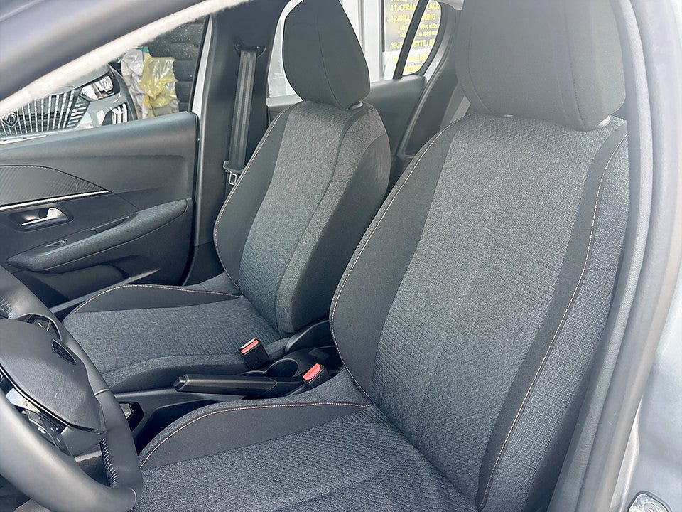 Bild på Peugeot 208 Style Hybrid 100hk Aut CARPLAY P-SENSORER
