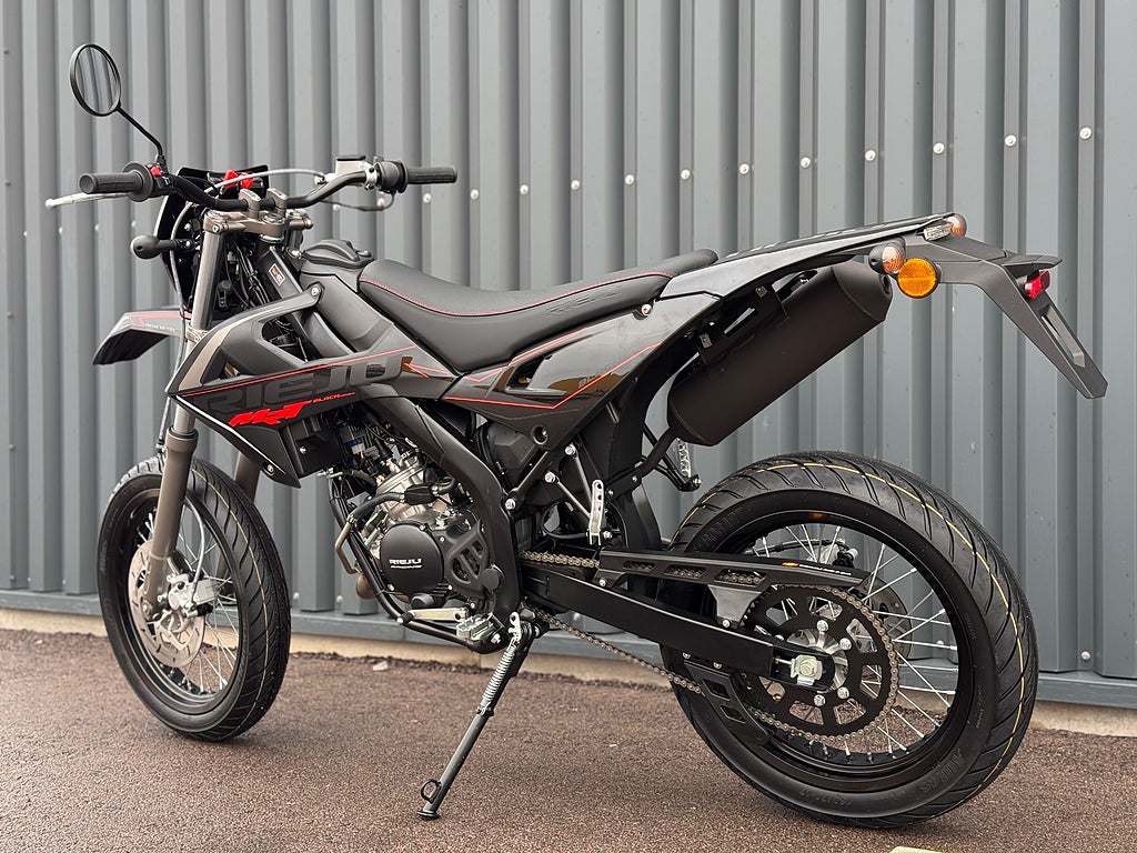 Rieju MRT SM Black Edition €5+ UNIK SM PRO HJUL