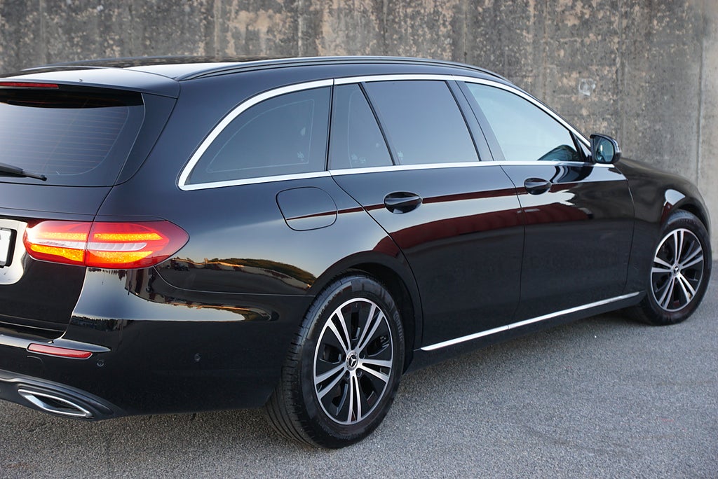 Mercedes-Benz E 220 T d 4MATIC 9G-Tronic|WideScreen|D-Värmare|B-Kamera|