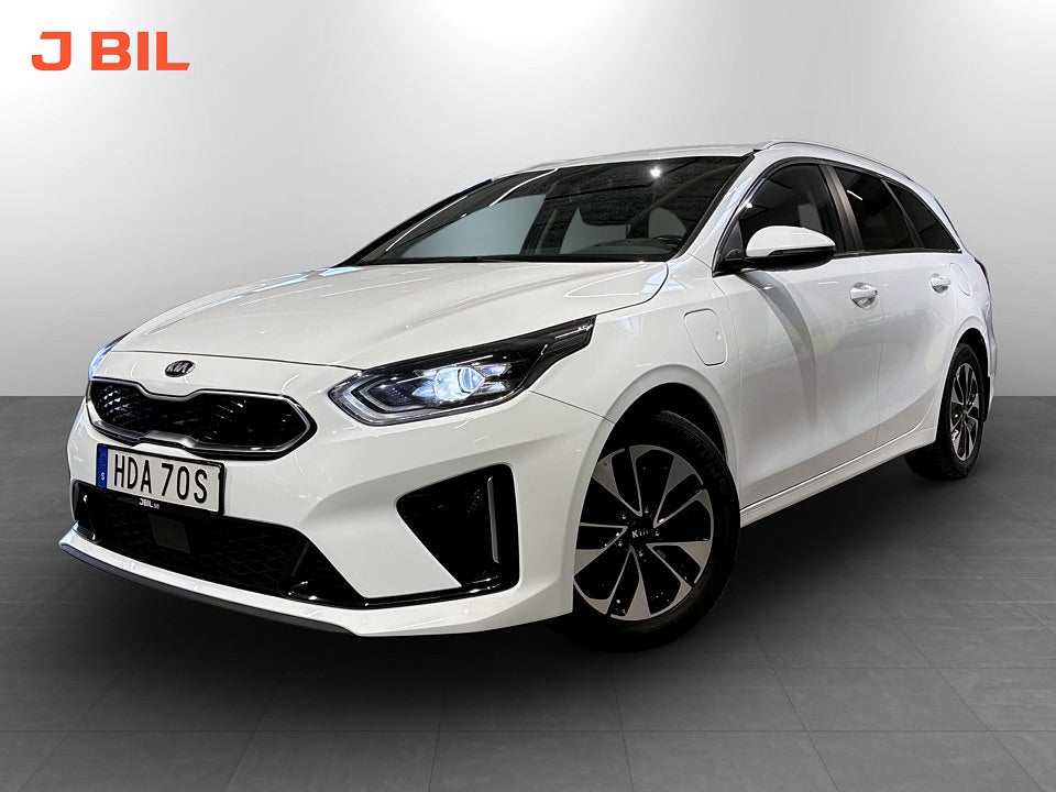Kia Ceed Sportswagon PHEV 141hk Aut B-KAMERA CARPLAY FULLSERVAD