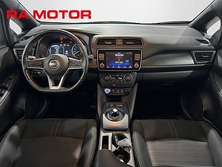 Halvkombi Nissan Leaf 11 av 13