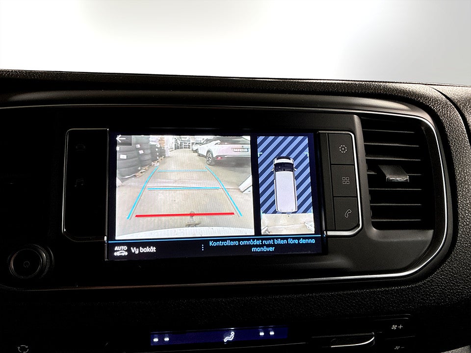 Bild på Peugeot Expert PRO+ 2.0 BHDi 180hk Aut L2 B-KAMERA CARPLAY