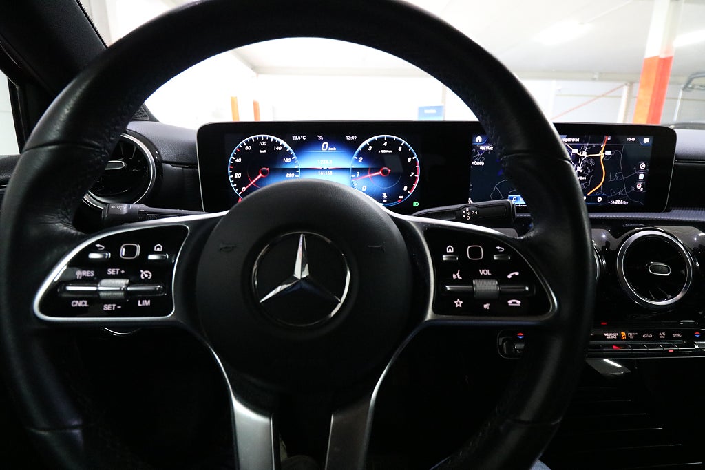 Mercedes-Benz A 2019 - miniatyr 10