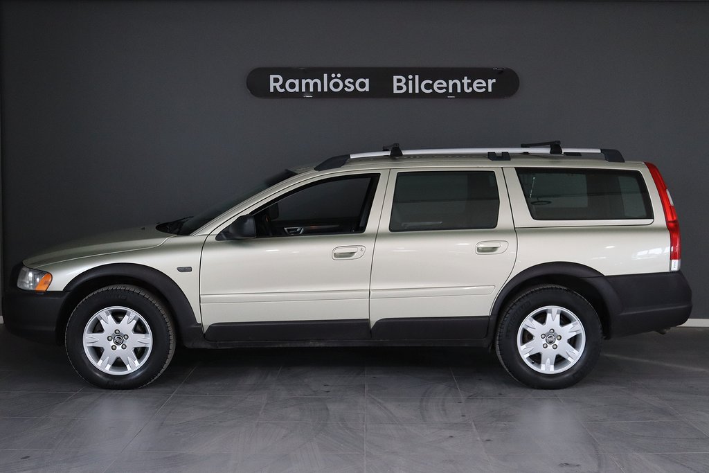 Volvo XC70 2.5T AWD Geartronic Kinetic Euro4 Nykamrem/NyBes/Nyservad