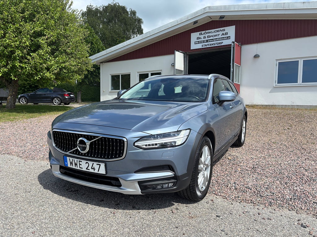 Volvo V90 Cross Country D4 AWD Geartronic Inscription Pro / En ägare