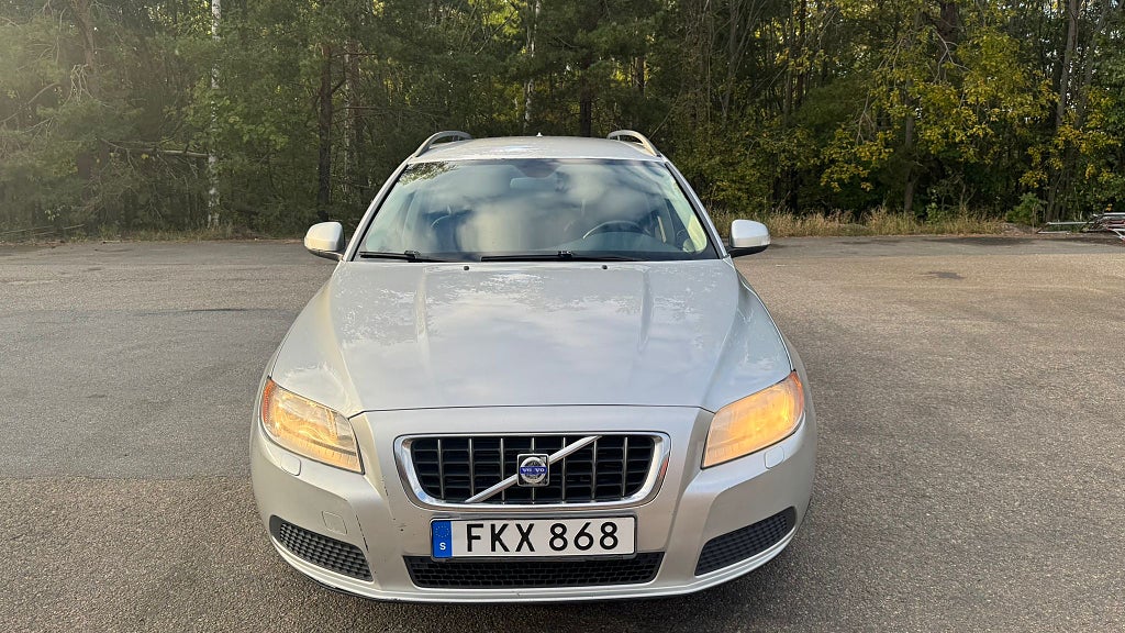 Volvo V70 2.4D Geartronic Kinetic 