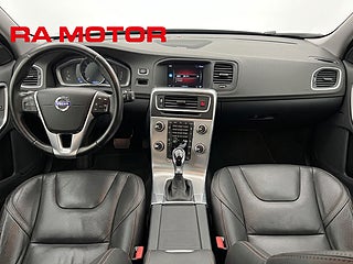 Sedan Volvo S60 Cross Country 13 av 24