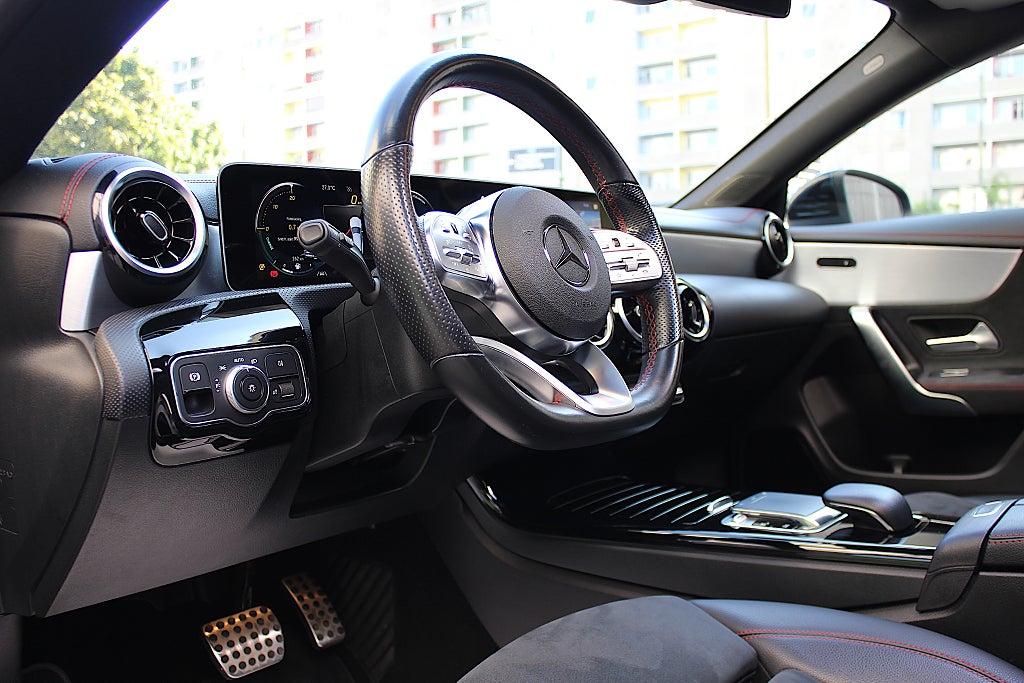 Mercedes-Benz CLA200 d 2020 - miniatyr 21