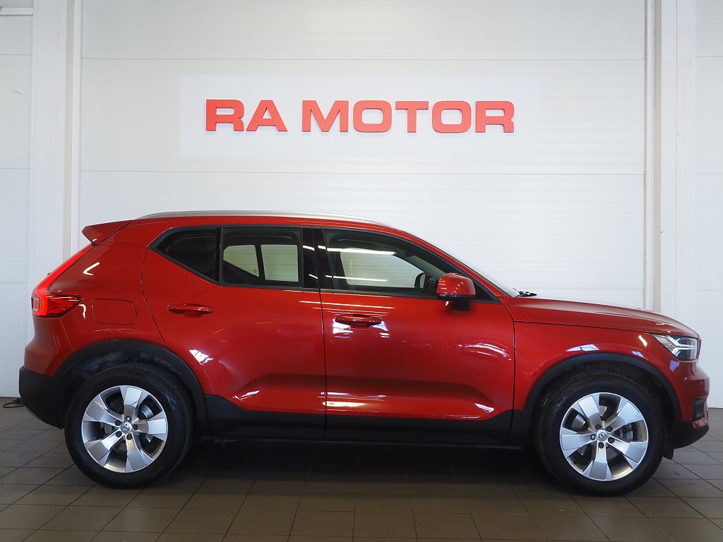Volvo XC40 D3 AWD Geartronic Momentum 150hk | B-Kamera | Drag | 2020