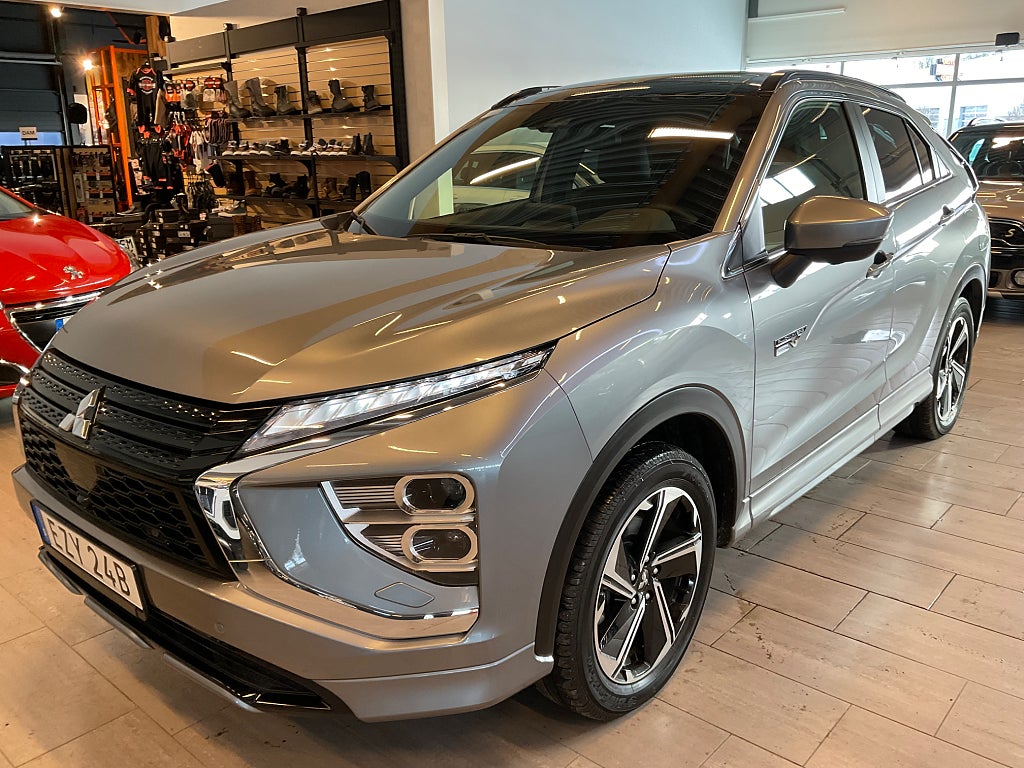 Mitsubishi Eclipse Cross PHEV 2.4 4WD Business Pano Kamera