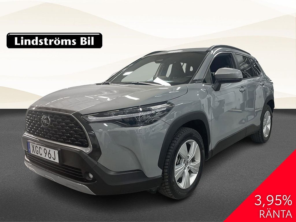 Toyota Corolla Cross Hybrid AWD-i Style 2.0 197hk V-Hjul Moms