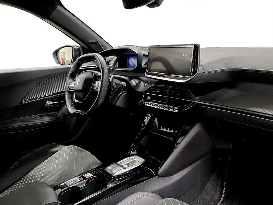 Bild på Peugeot 2008 GT 1.2 PT Aut B-KAMERA CARPLAY 130hk