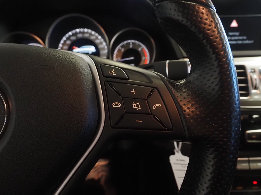 Mercedes-Benz E 220 T 7G-Tronic 170hk  Avantgarde Låga mil! 2014