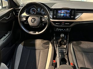 Skoda Kamiq 1.0 TSI Drag Mvärm Kamera Psens S/V-hjul MOMS