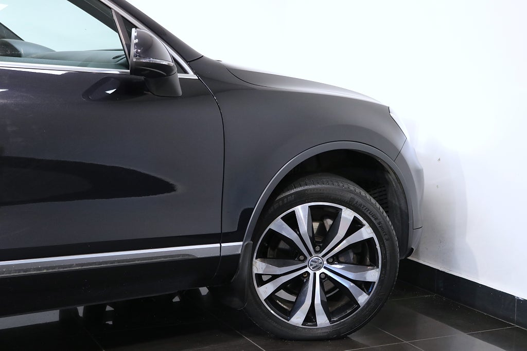 Volkswagen Touareg 2012 - miniatyr 26
