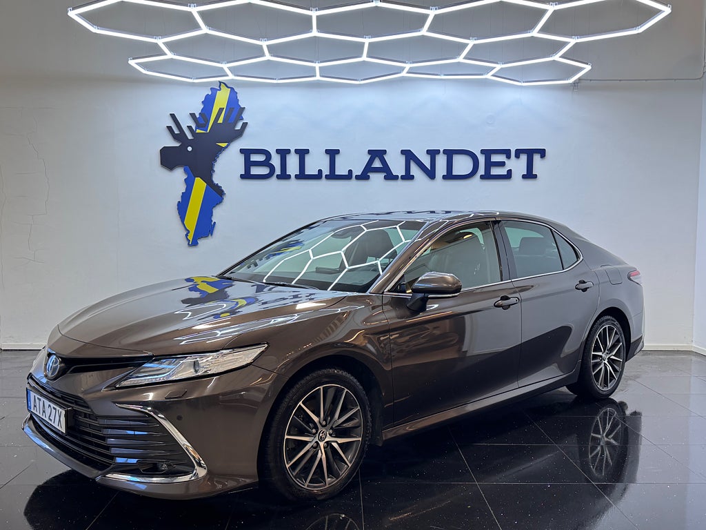 Toyota Camry Hybrid CVT Executive-Navi-1.95%Ränta-MOMS-Euro 6