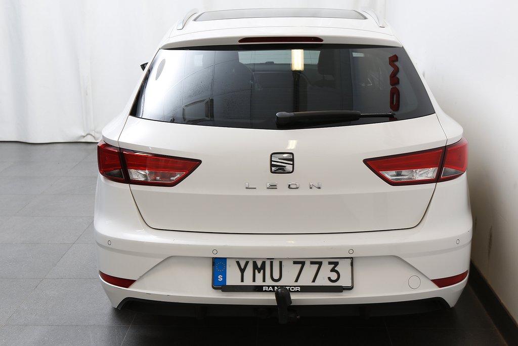 Seat Leon ST 1,2 TSI 110hk Style Kombi Panorama Kamera Drag 2018
